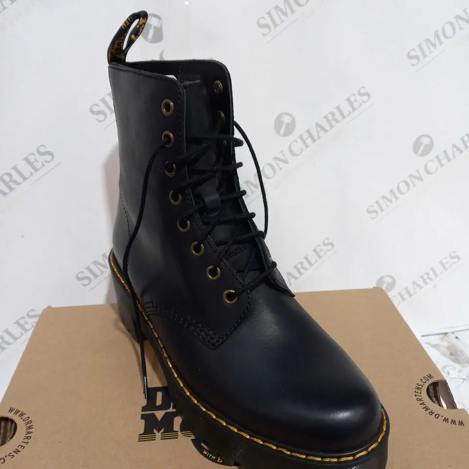 BOXED DR MARTENS SHRIVER HI BLACK BOOTS - UK SIZE 6.5