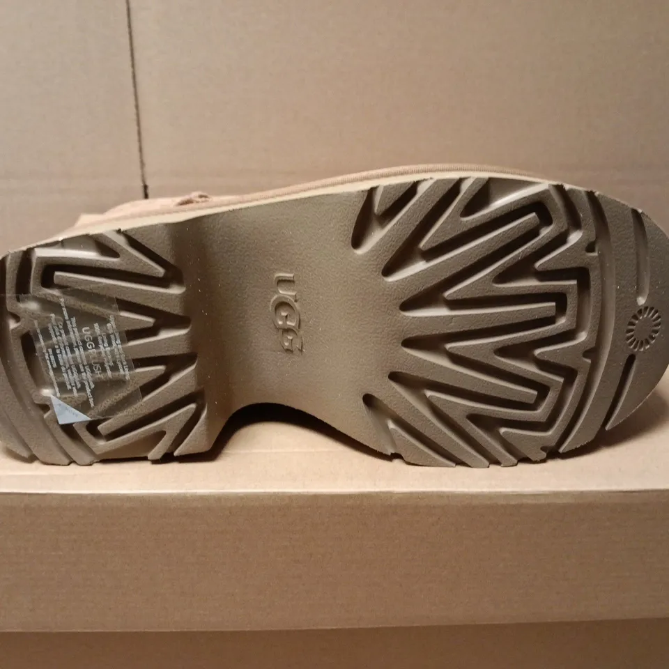 BOXED PAIR OF UGG W CLASSIC ULTRA MINI HEIGHTS IN BROWN - UK 7