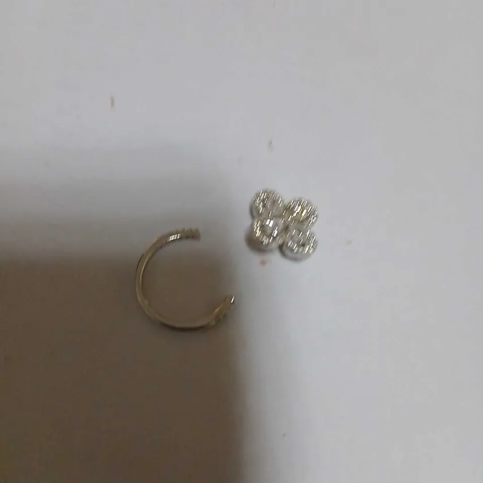 DIAMONIQUE 0.92CT TW CLOVER RING STERLING SILVER 