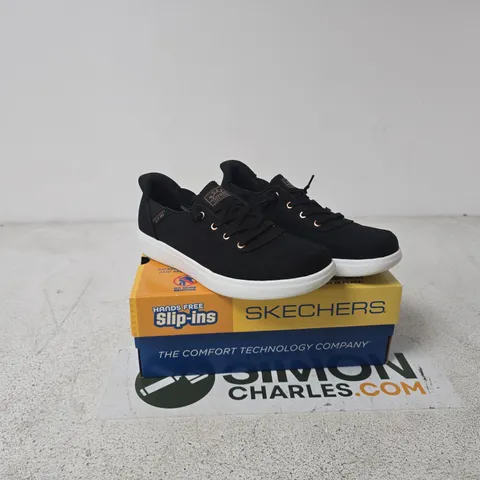 SKECHERS BLACK SNEAKERS WITH WHITE SOLES SIZE 6 BOXED