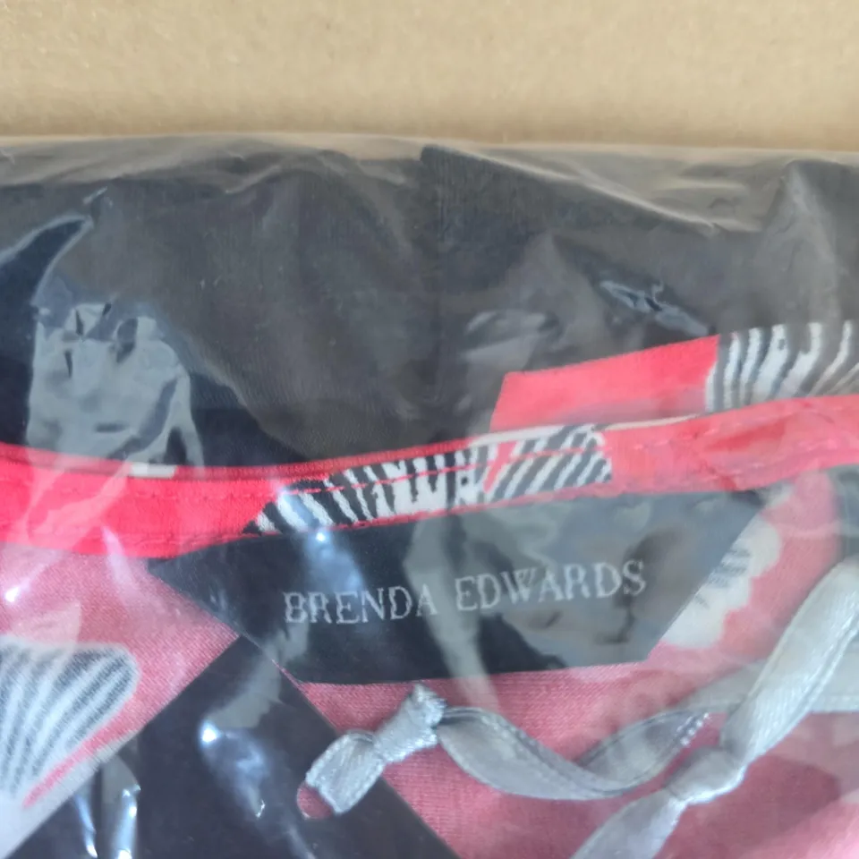 BRENDA EDWARDS  RED AND BLACK FLORAL PRINT JUMPSUIT/BODYSUIT UK SIZE 4XL PETITE