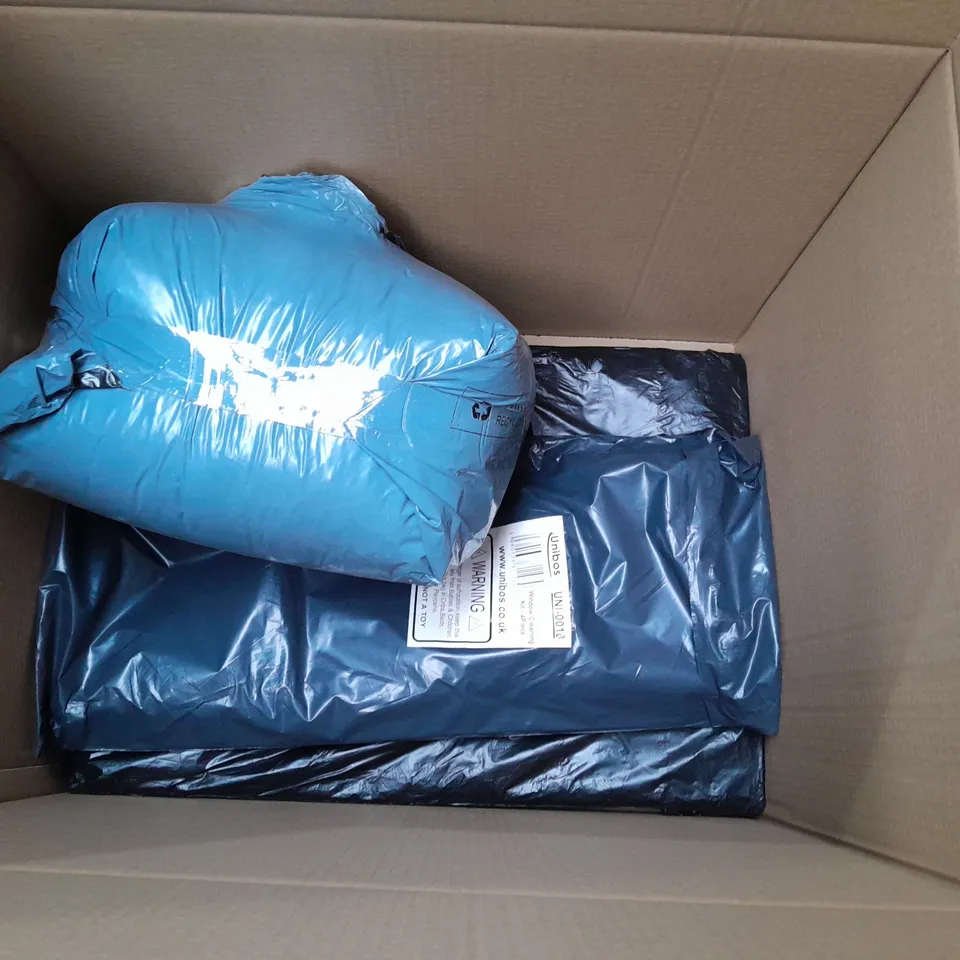 LOT OF APPROX 6 HOUSEHOLD ITEMS TO INCLUDE TOILET ROLL AND BEDDING