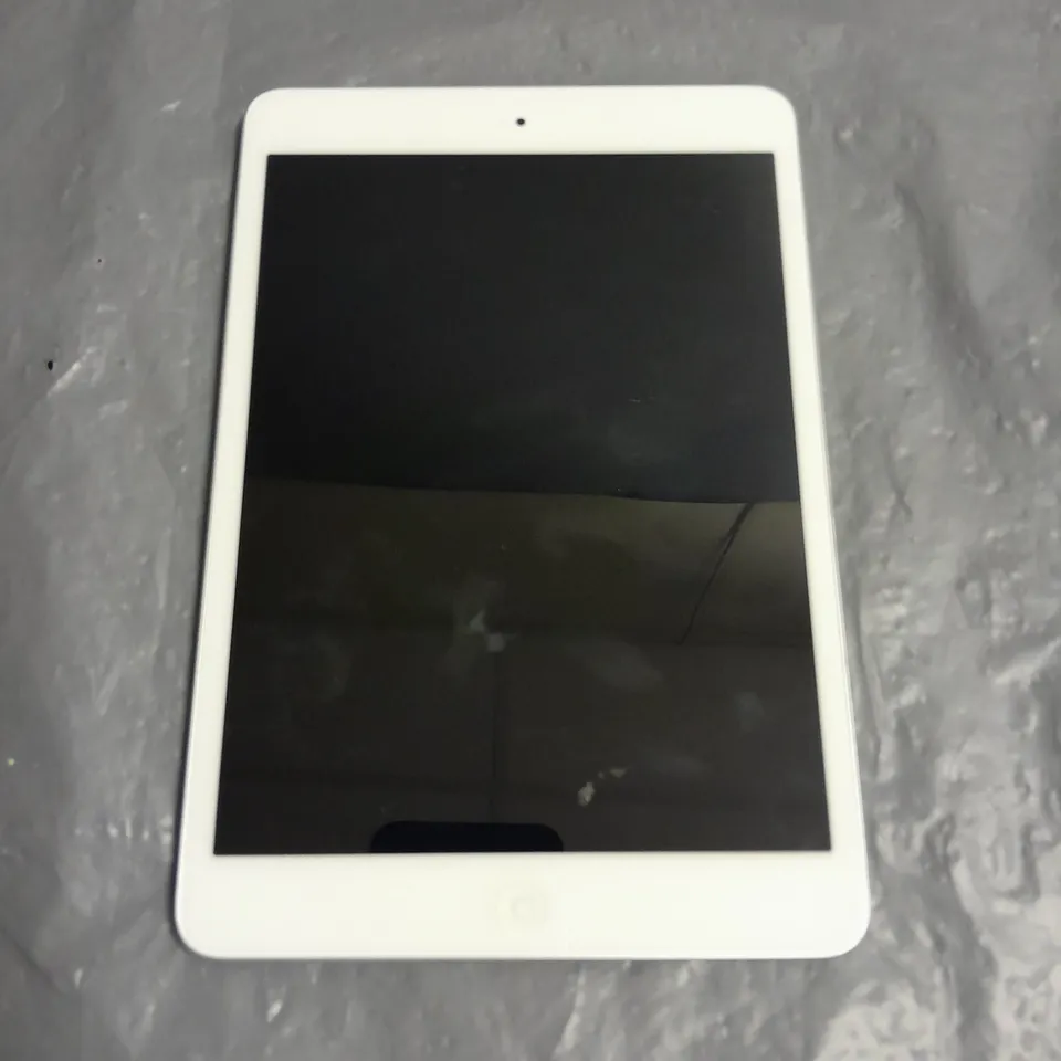 UNBOXED APPLE IPAD MINI IN WHITE - A1432