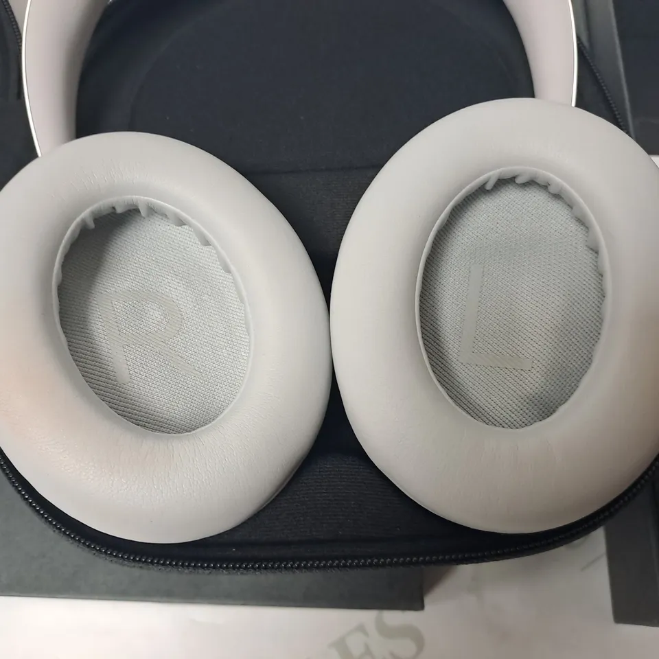 BOXED BOSE NOISE CANCELLING 700 HEADPHONES