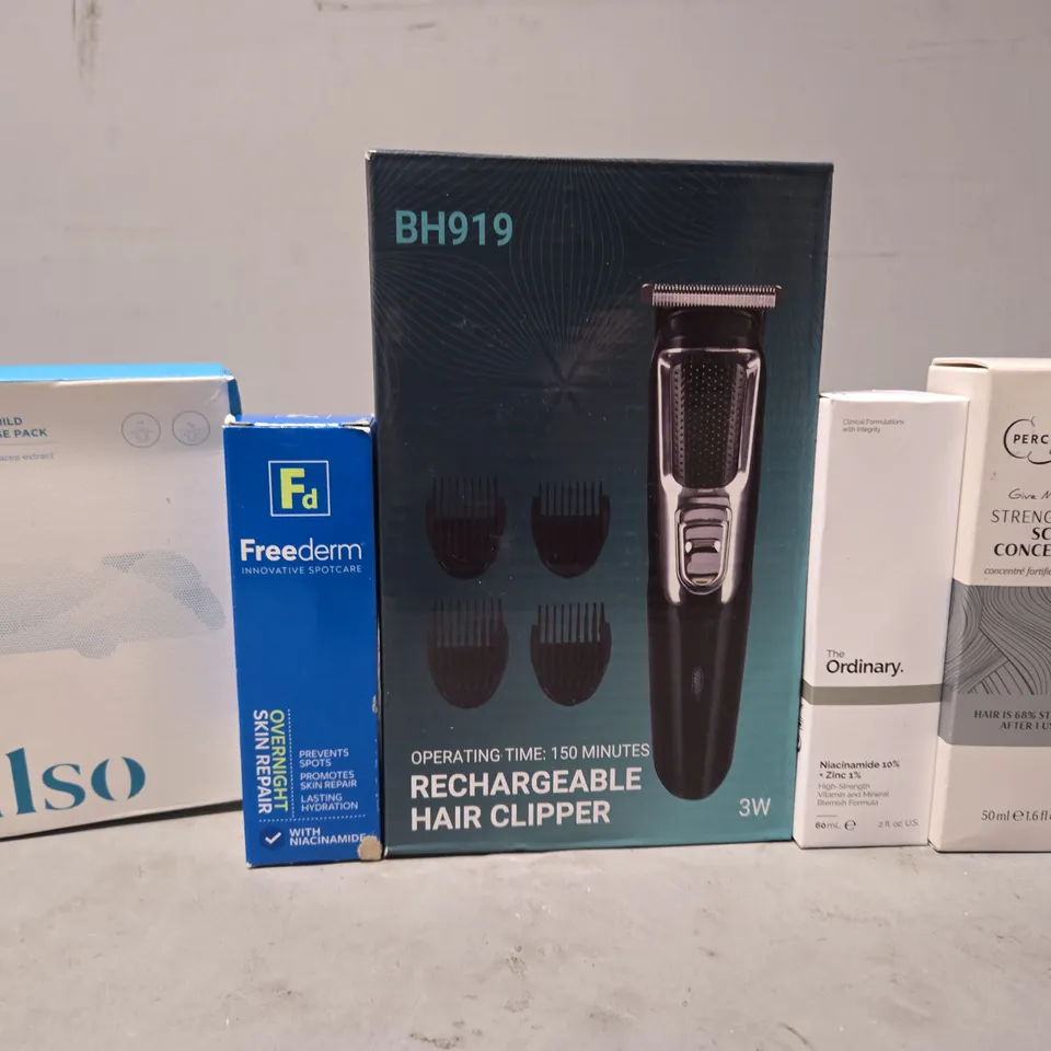 APPROXIMATELY 12 ASSORTED HEALTH & BEAUTY ITEMS TO INCLUDE - SCALP CONCENTRATE , FREEDERM SKIN REPAIR , HAIR CLIPPER ETC