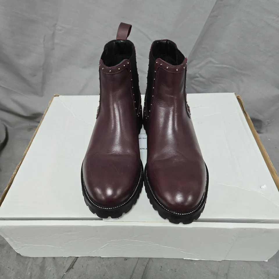 HUSH PUPPIES GWYNETH STUD BOOT – PLUM SIZE 5