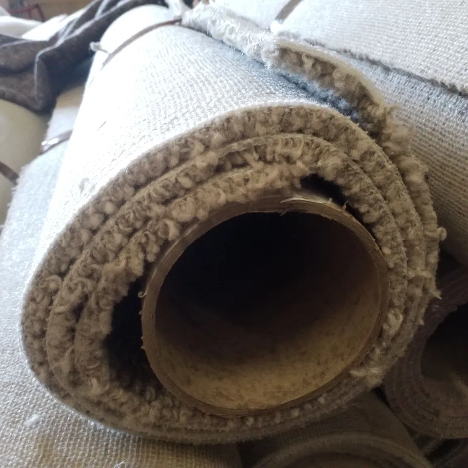 ROLL OF QUALITY 5M FOUR SEASONS OSPREY7 CARPET - 5×1.55M
