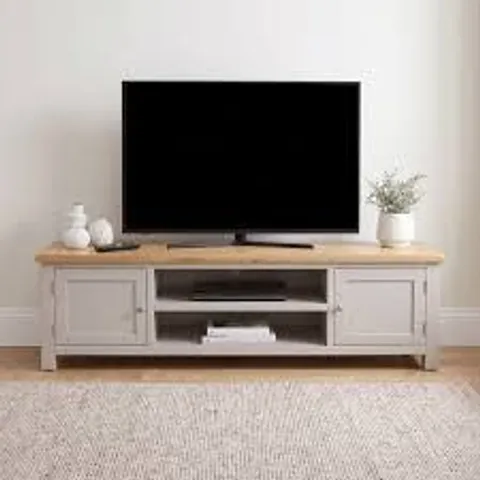 BOXED COTSWOLD GREY PAINTED LARGE WIDESCREEN TV UNIT – UP TO 80” TV SIZE
