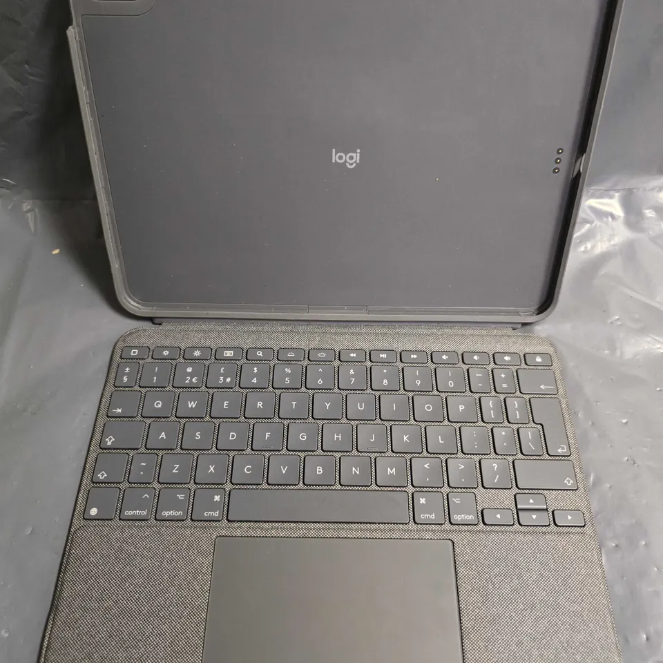 UNBOXED LOGITECH COMBO TOUCH DETACHABLE KEYBOARD CASE