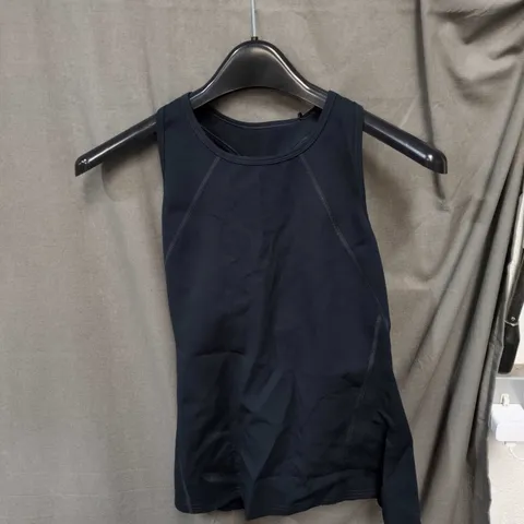 THE LIMITLESS TANK GYM VEST NAVY – SIZE M