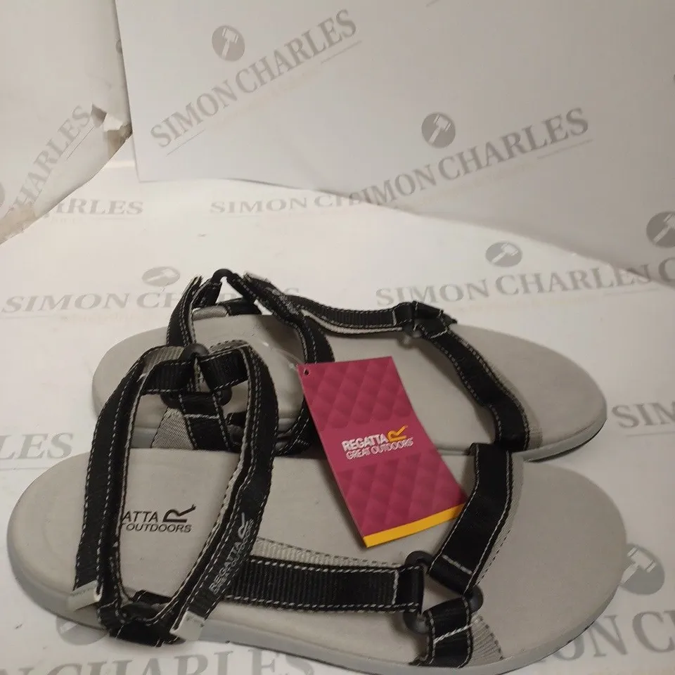 REGATTA LADY SANTA SOL SANDALS SIZE 7
