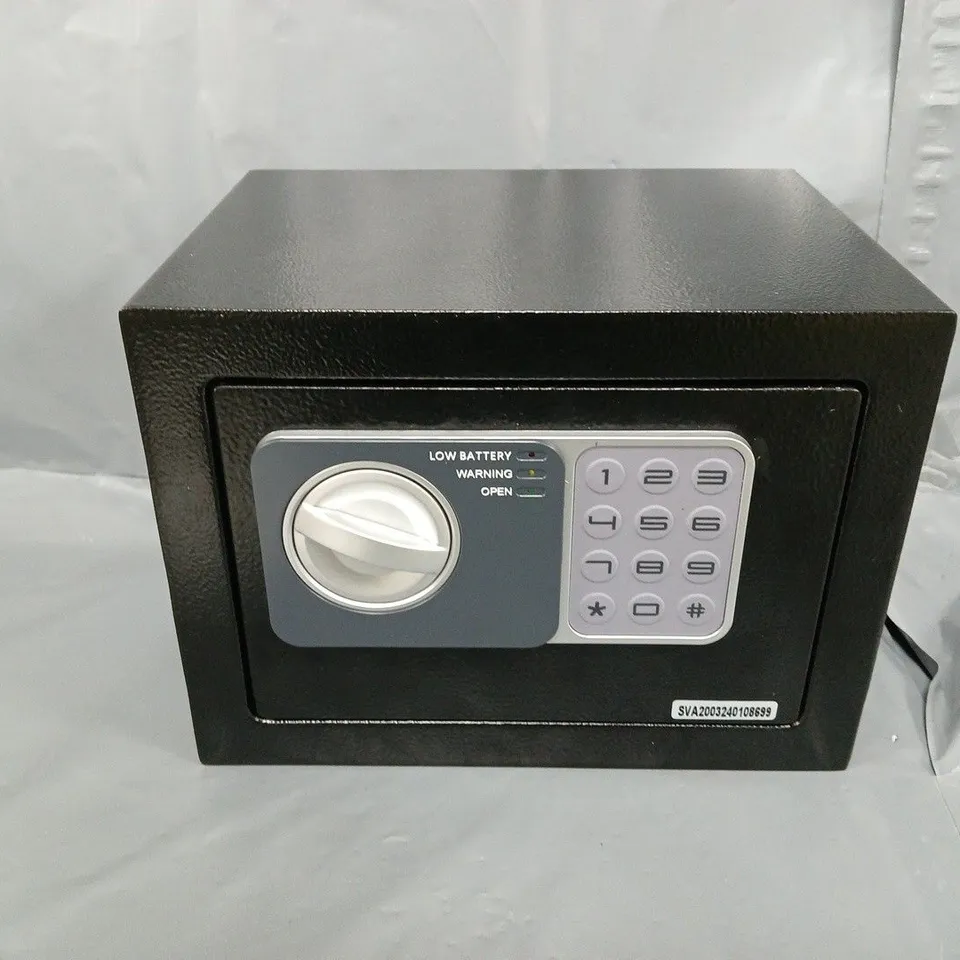 ELECTRONIC SAFE BOX WITH PROGRAMMABLE KEYPAD