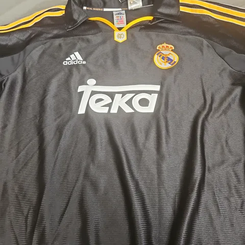 RETRO REAL MADRID FOOTBALL SHIRT 1999 – SIZE L