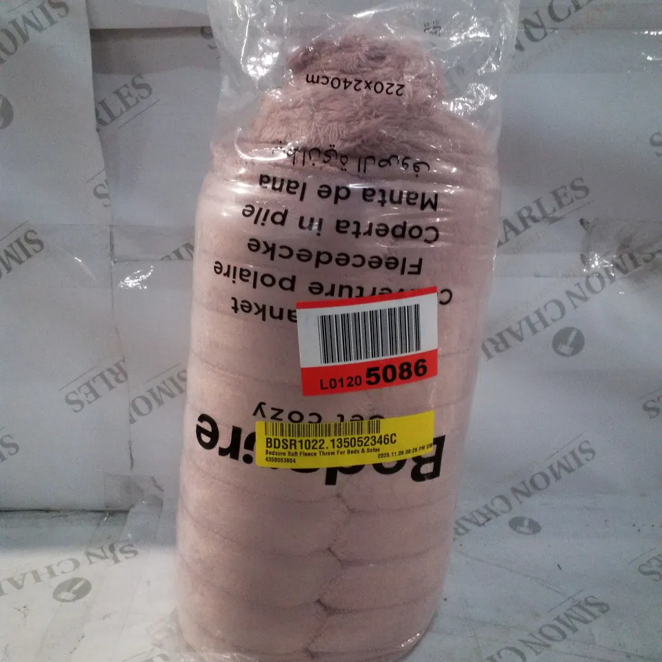 BAGGED BEDSURE SOFT FLEECE THROW FOR BEDS & SOFAS