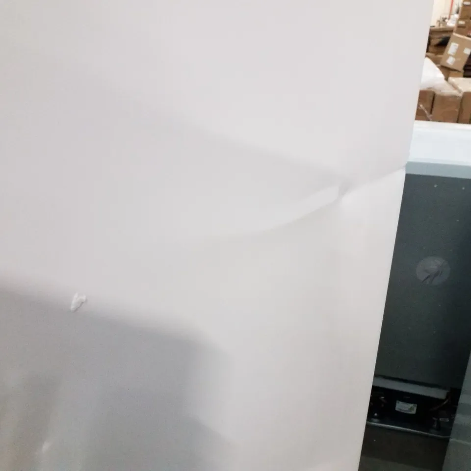 RUSSELL HOBBS 168 LITRE WHITE FREESTANDING FREEZER - UNPROCESSED RAW RETURN