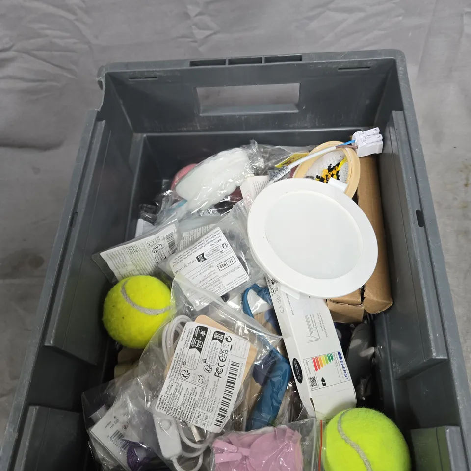 TOTE OF APPROXIMATELY 12 ASSORTED ITEMS TO INCLUDE: TOILET FIZZ AND 3M TAPE