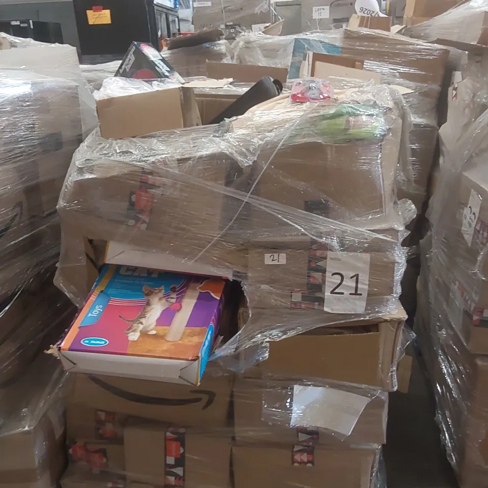 PALLET TO CONTAINING A VERY LARGE QUANTITY OF ASSORTED ITEMS INCLUDING: CAT TREES, LEATHER PUNCHERS, MULTI PURPOSE TRAYS, KANGAROO BALLS, DRY FOOD CONTAINERS ECT