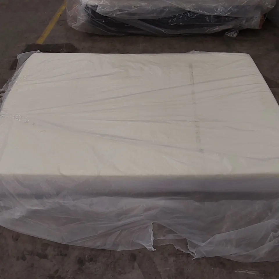 QUALITY BAGGED 20CM LUXURY MEMORY FOAM 4'6" MATTRESS WITH 5CM COMFORT LAYER 