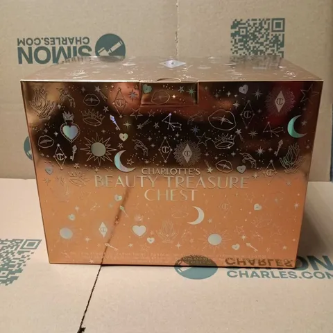 CHARLOTTE TILBURY BEAUTY TREASURE CHEST GIFT SET