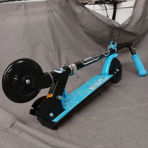 BOXED EVO INLINE SCOOTER