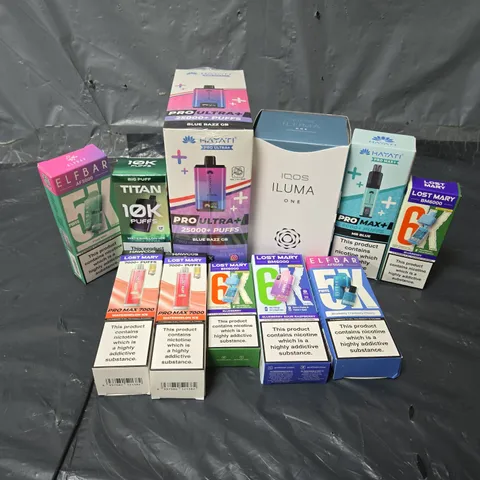 APPROXIMATELY 25 ASSORTED E-CIGARETTE & VAPING ITEMS IN VARIOUS BRANDS TO INCLUDE HAYATI PRO MAX +, ELFBAR AF5000, TITAN BIG PUFF, ETC - COLLECTION ONLY