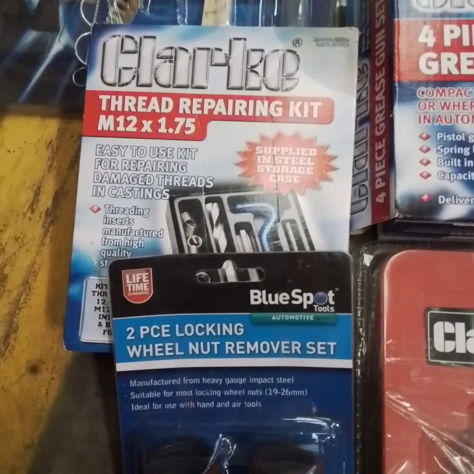 MIXED BOX OF TOOLS AND MACHINERY EQUIPMENT TO INCLUDE: GREASE GUN SETS, SOCKET SET, AIR BLOW KIT, TYRE SHINE, SPRAY GUN HOSES ETC.