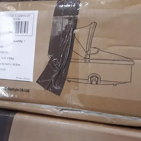 BOXED OYSTER 3 CARRYCOT