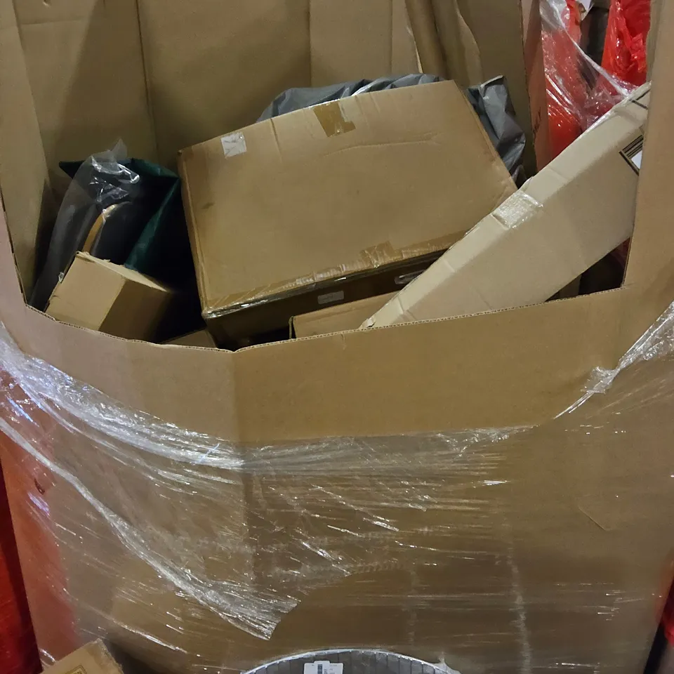 PALLET OF ASSORTED ITEMS TO INCLUDE, FLIGHT CASE, SET 4 MEMORY FOAM SEAT PADS, CIRCULAR GRILL, BOXED FURNITURE.