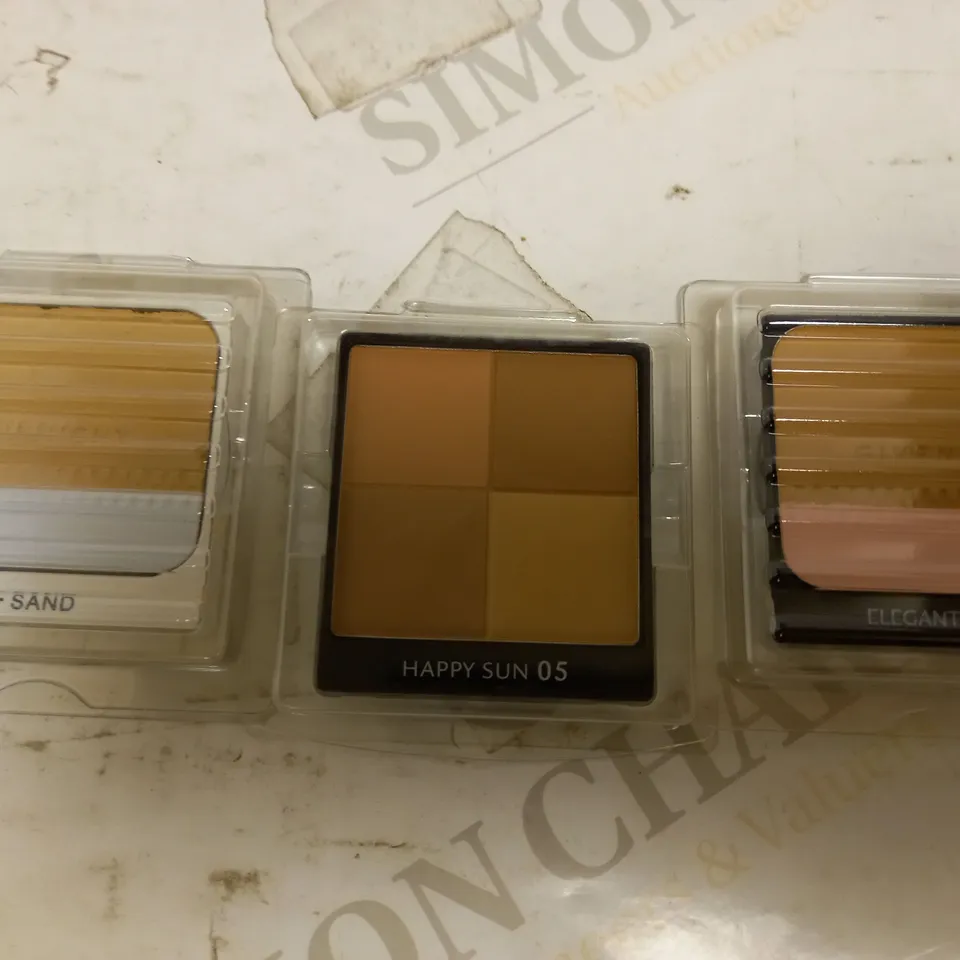 LOT OF APPROXIMATELY 30 GIVENCHY FACE MAKE UP REFILLS