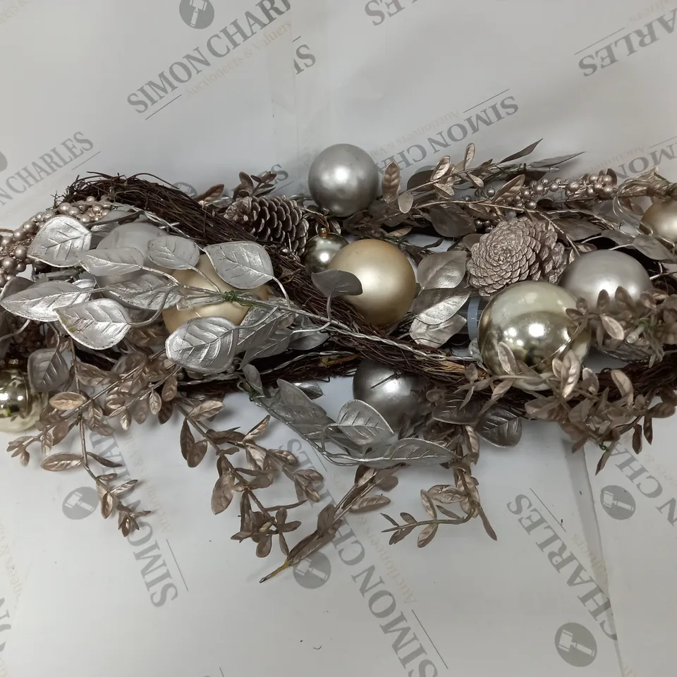 6FT CHAMPAGNE GOLD PRE LIT GARLAND RRP £39.99