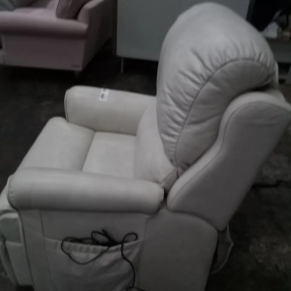 DESIGNER G PLAN MADE NEWMARKET REGENT CHALK LARGE DUAL ELEVATE ARMCHAIR