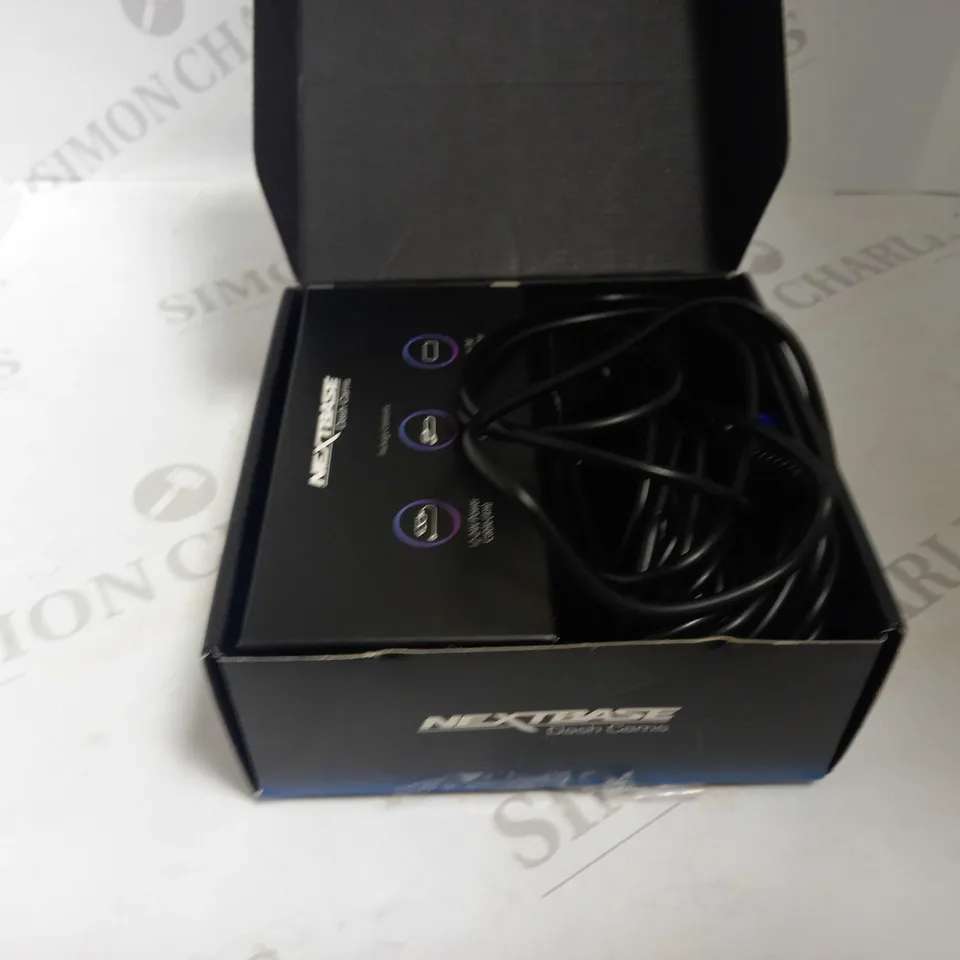300W DASH CAM & 8GB SD CARD