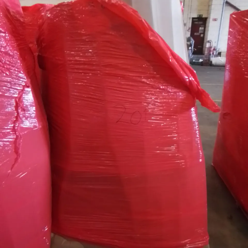 PALLET CONTAINING ASSORTED HOUSEHOLD & HOME IMPROVEMENT PRODUCTS. INCLUDES OFFICE CHAIR, FURNITURE, MEDICAL FOOT SLEEVE, TROLLEY ETC 