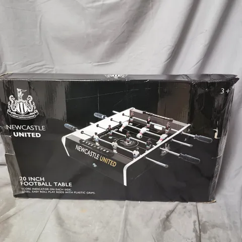 NEWCASTLE UNITED 20-INCH FOOTBALL TABLE