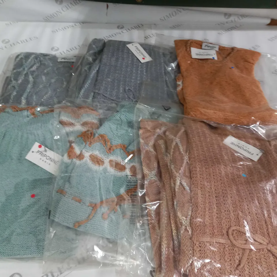 LOT OF 6 ASSORTED KNITWEAR CLOTHING ITEMS - VARIOUS SIZES