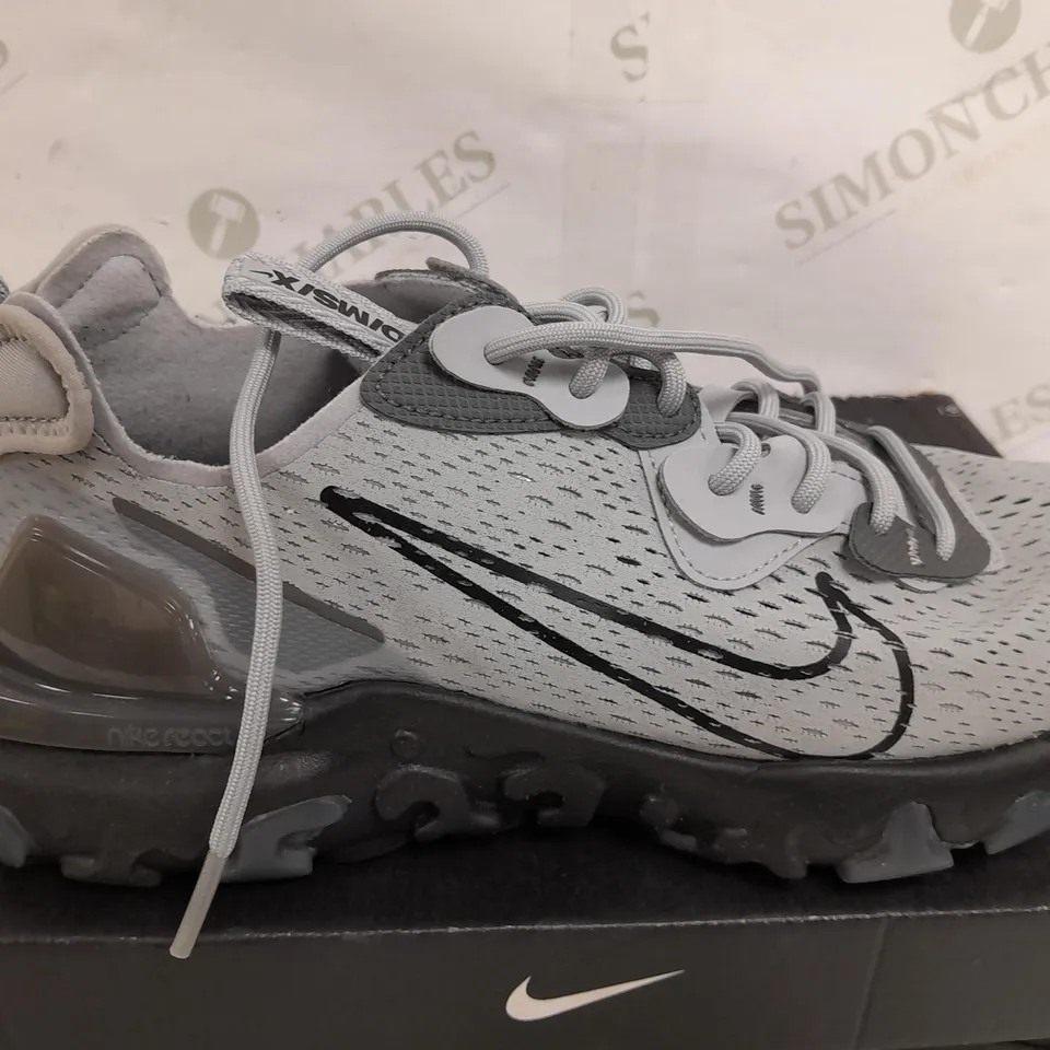 BOXED PAIR OF NIKE REACT VISION TRAINERS IN GREY/BLACK - UK 8