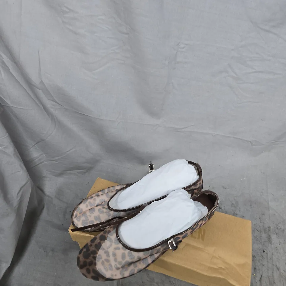 STEVE MADDEN LEOPARD PRINT SLIP-ON FLATS – WOMEN’S SHOES UK 6