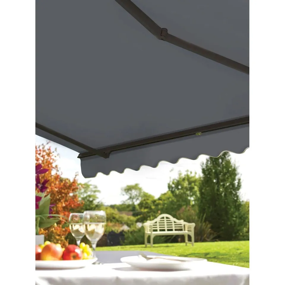 BOXED DAKOTA FIELDS 150CM W X 90CM D METAL COVER RETRACTABLE AWNING (1 BOX)