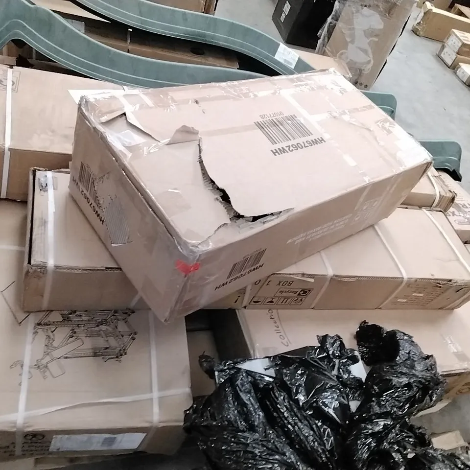 PALLET OF ASSORTED ITEMS INCLUDING SPORTS EQUIPMENT PARTS AND OTHER PRODUCTS ECT