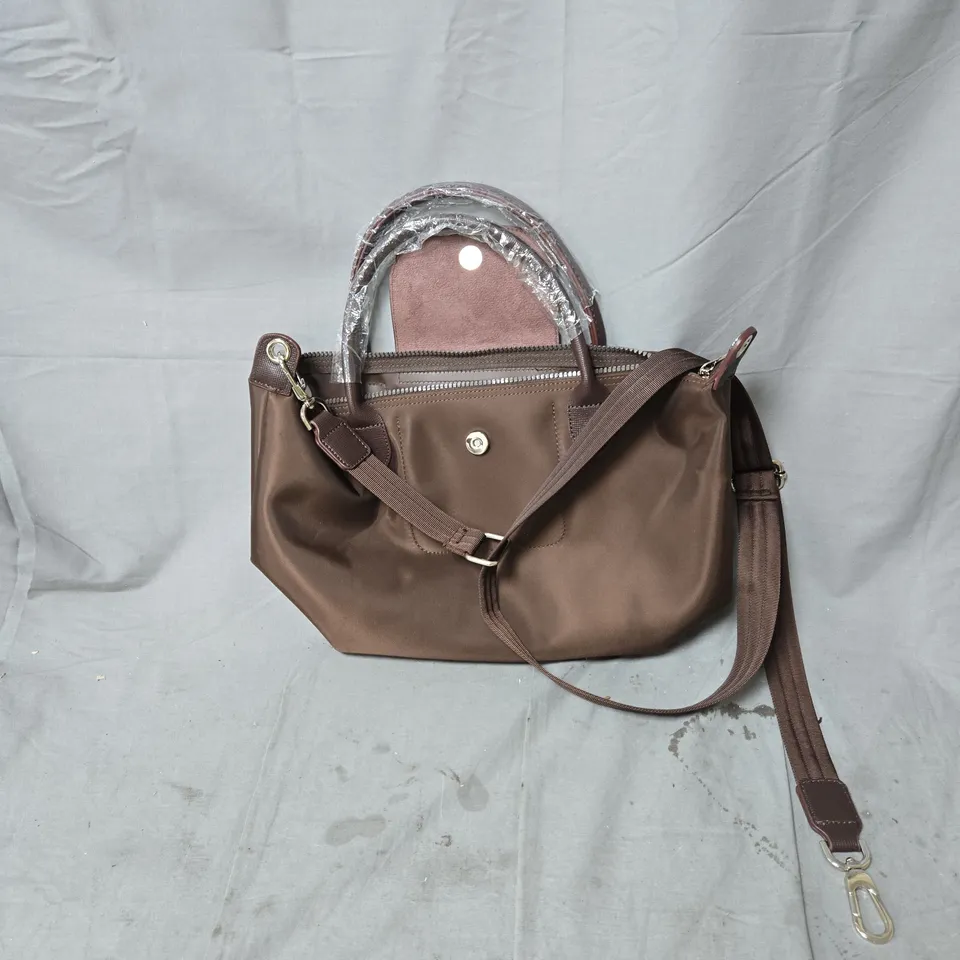 BROWN FABRIC HANDBAG WITH DETACHABLE CROSSBODY STRAP