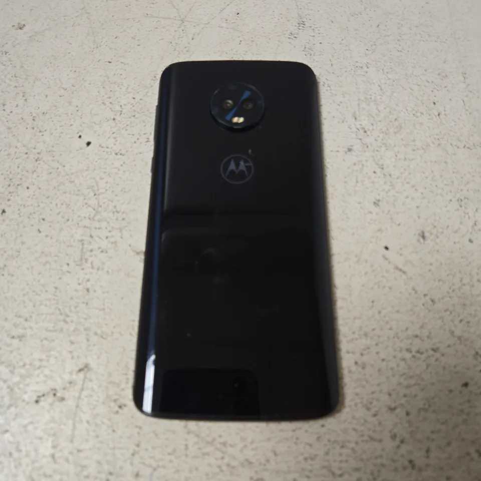 MOTOROLA SMARTPHONE - MODEL UNSPECIFIED