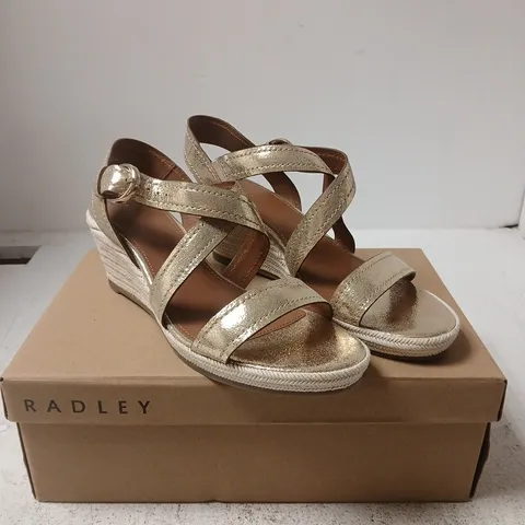 RADLEY LADIES' SOFT GOLD SANDALS – UK 7