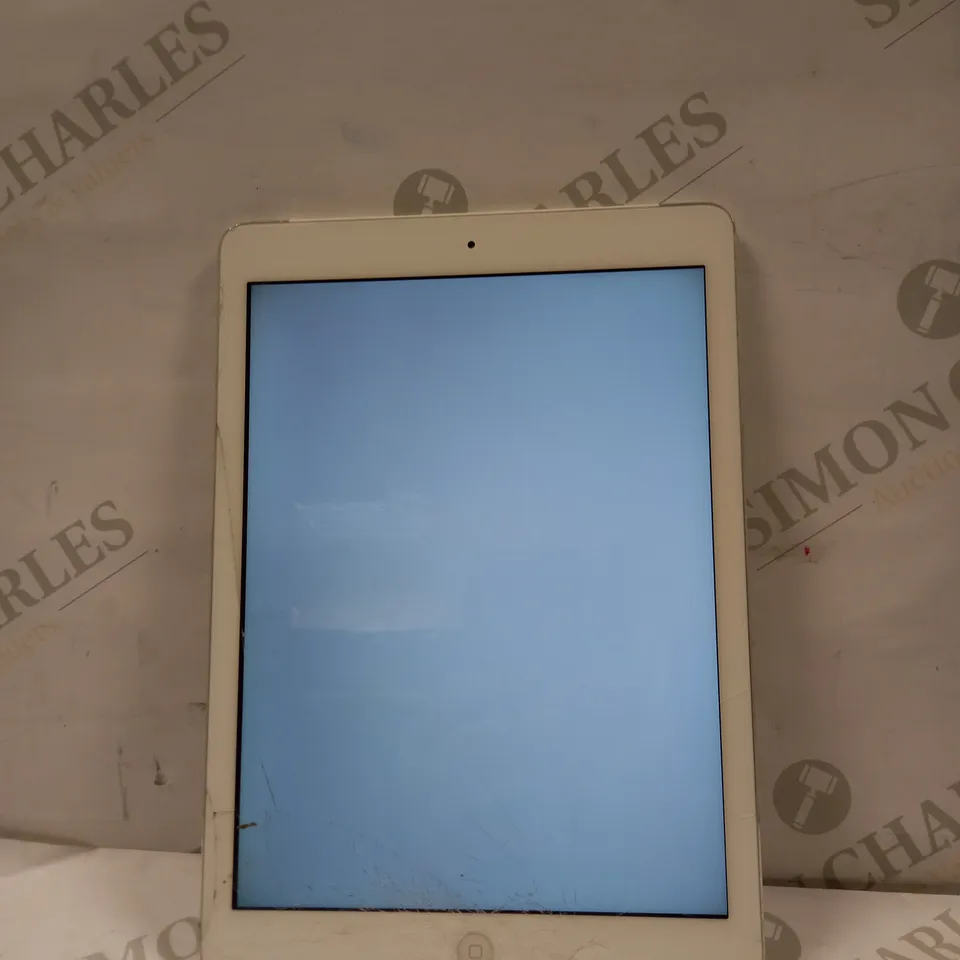 APPLE IPAD AIR A1475