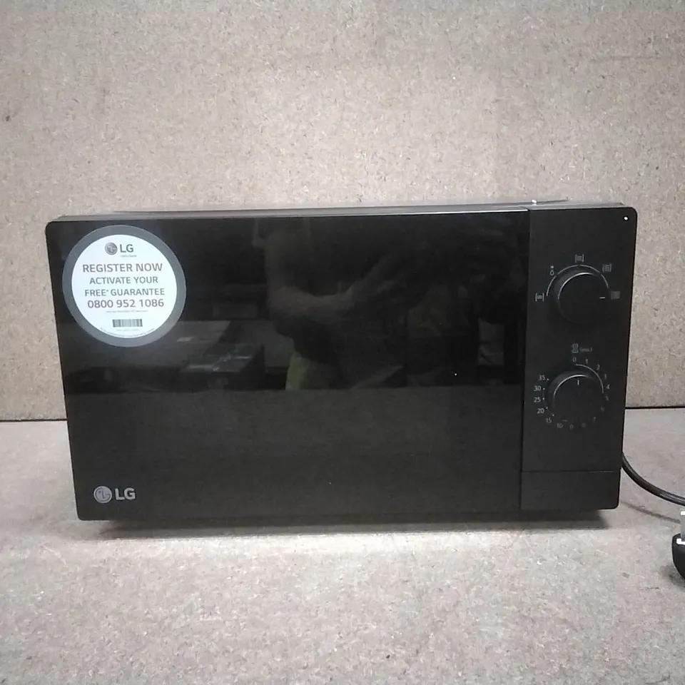BOXED LG MS2082F 20L 700W MICROWAVE OVEN BLACK