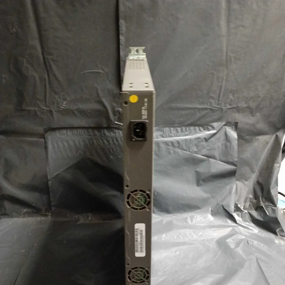 HP PROCURVE 2626 SWITCH (J4900B)