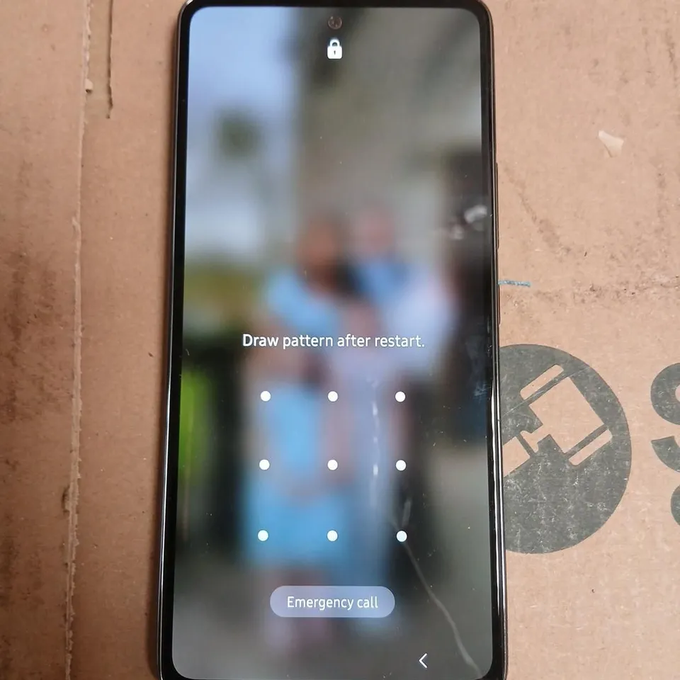 SAMSUNG GALAXY SMARTPHONE – BLACK 