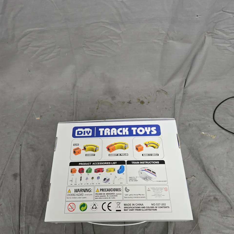 XTKM DIY TRACK TOYS 81-PIECE TRACK BUILDING SET (AGES 3+)