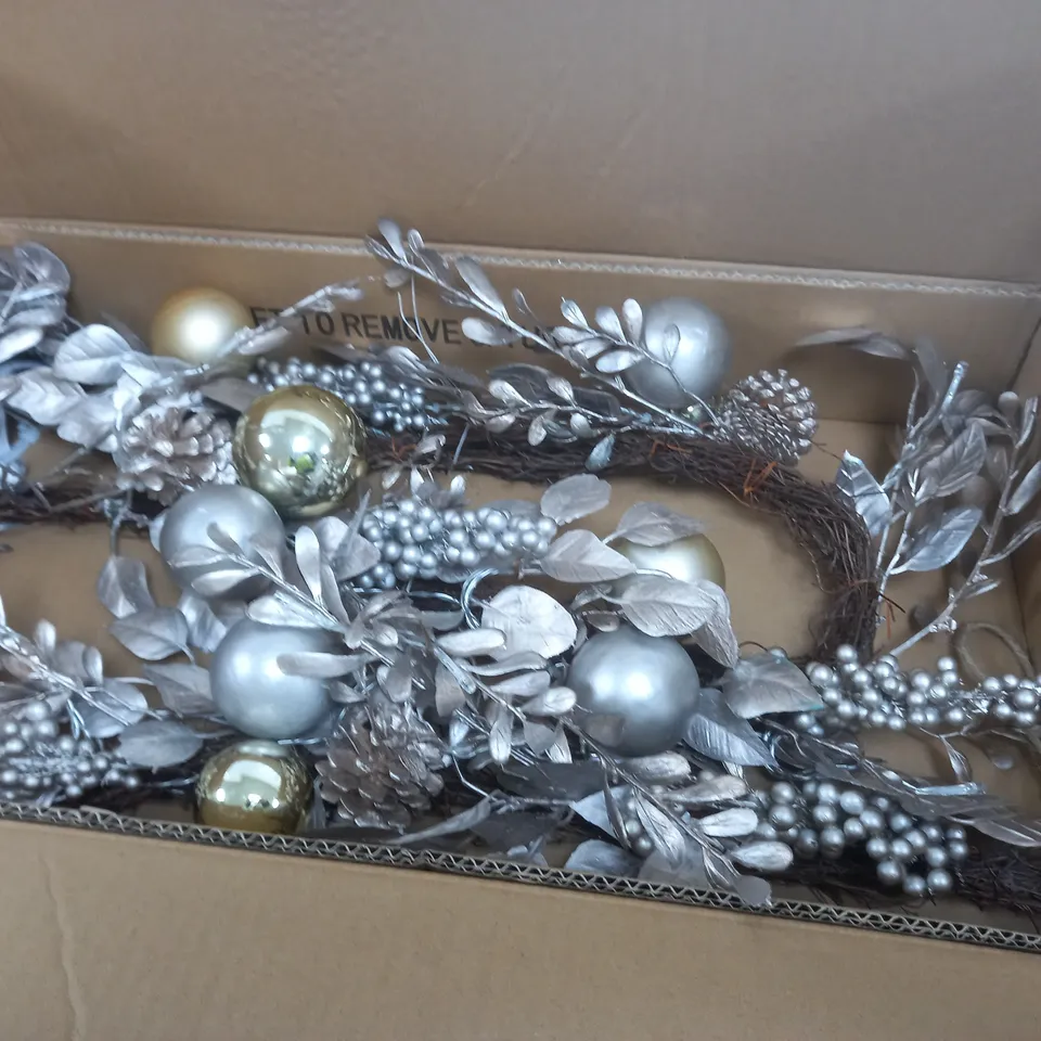 6FT CHAMPAGNE GOLD PRE LIT GARLAND RRP £39.99