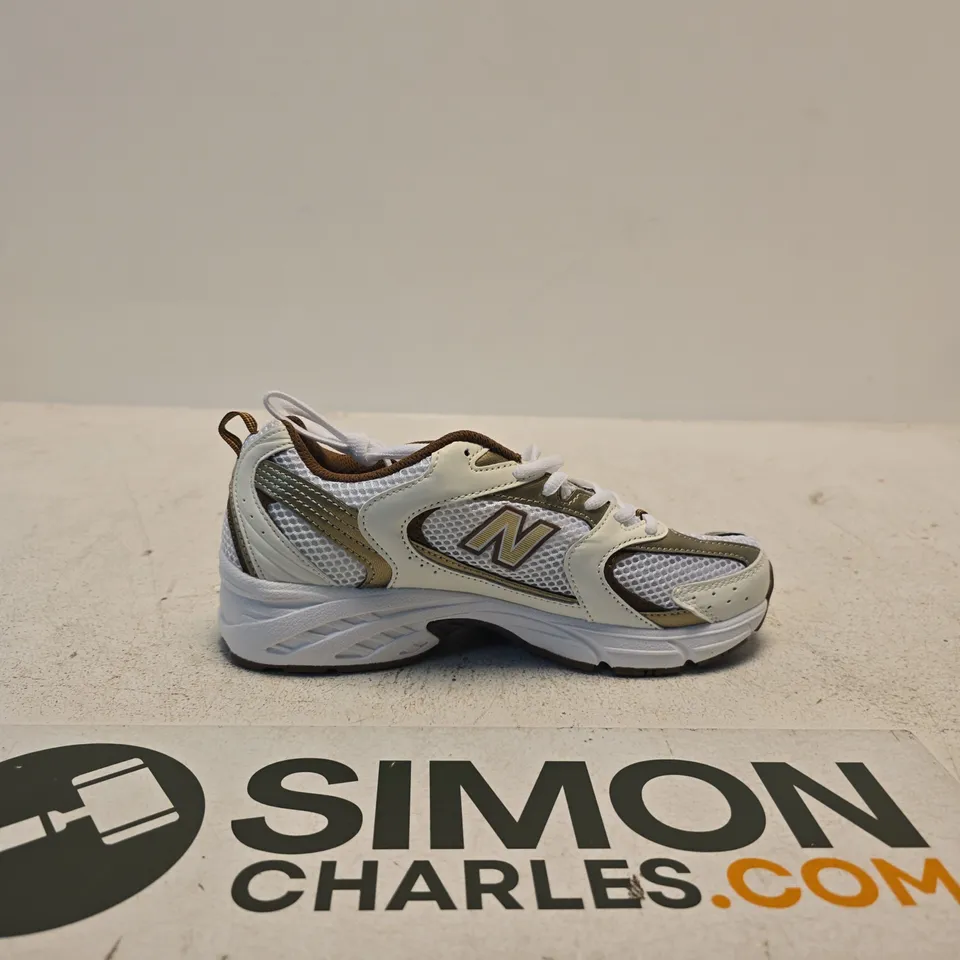 NEW BALANCE SNEAKERS – UK 6