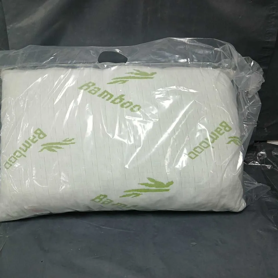 WHITE BAMBOO CUSHION